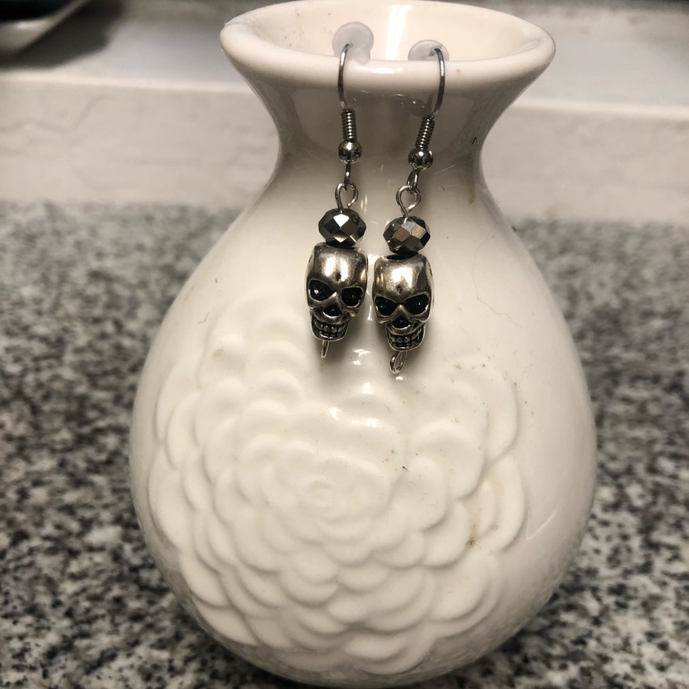Gothic Skull Earrings